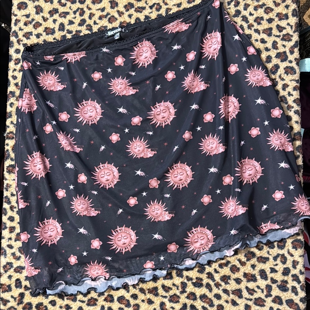 Sun and Moon Patterned Skirt - Black and Orange
